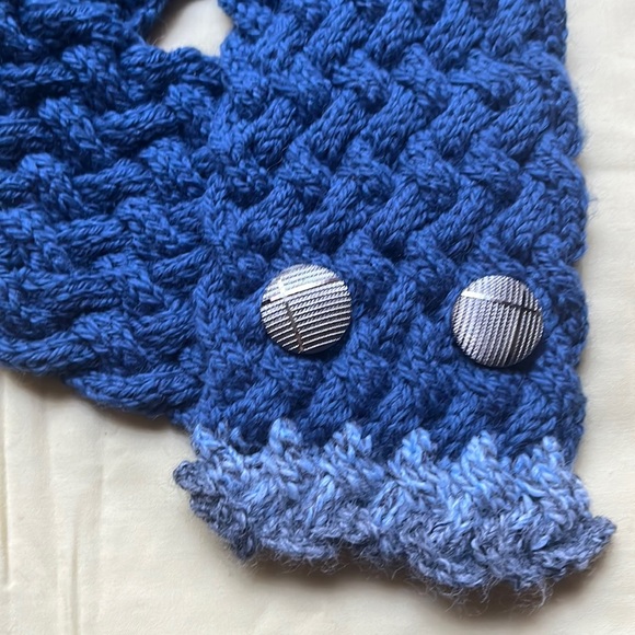 Handmade Blue Wool Cowl/Scarf - Picture 2 of 6